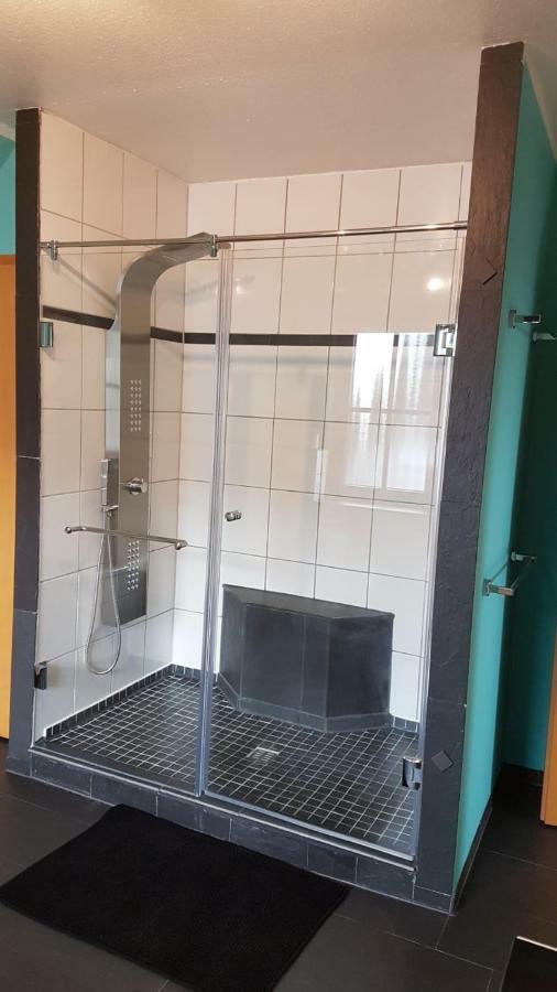 Muehlenberger Ponyhof Appartement Duisburg Buitenkant foto
